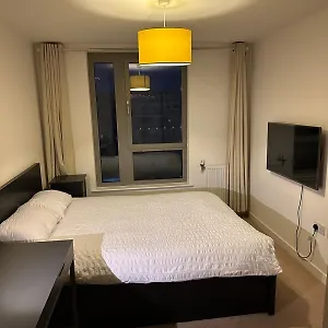 https://entire-2-bedroom-flat.brighton-hotels-england.com